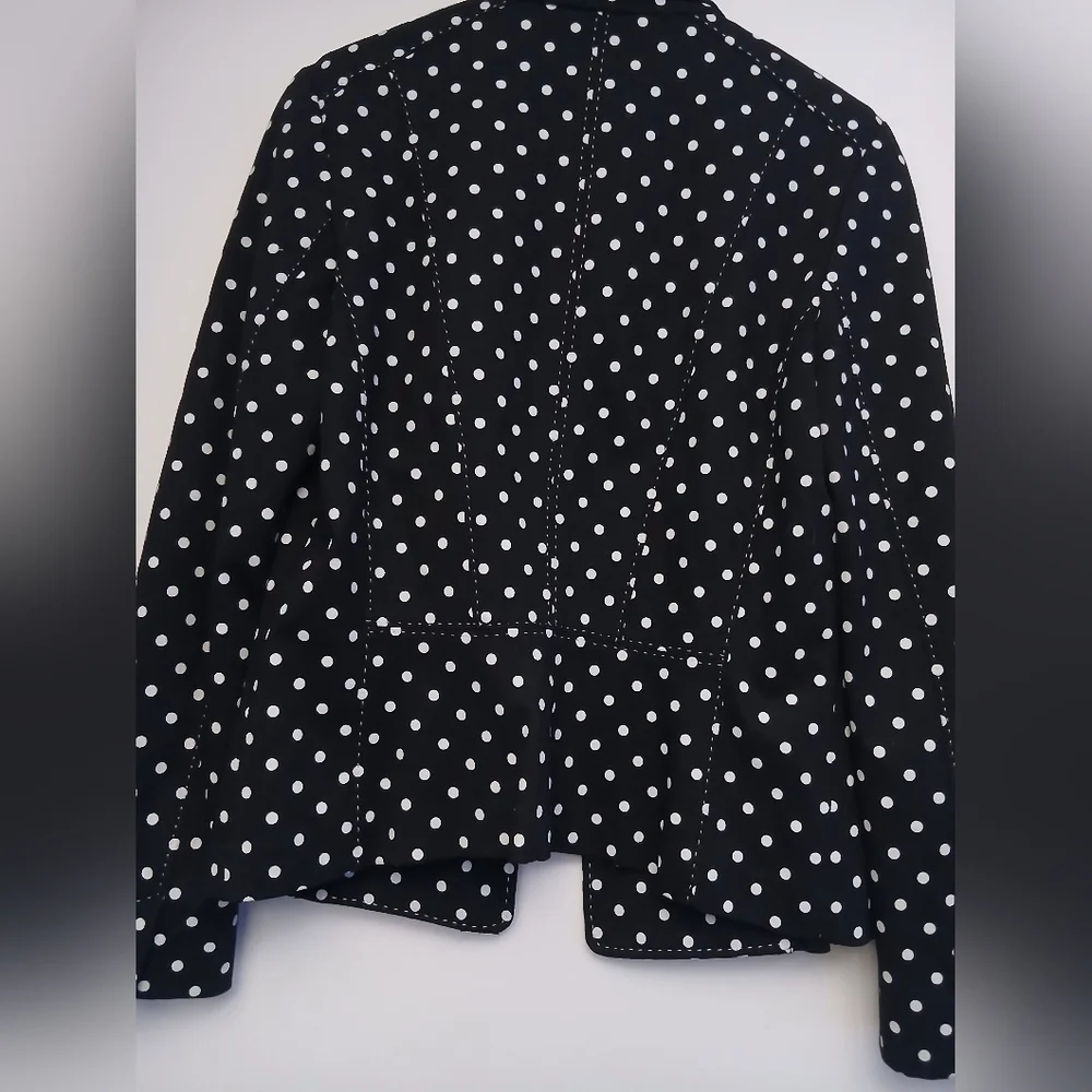 Marc Cain Black and White Polka Dot Knit Blazer.Size 4 - Picture 7 of 12